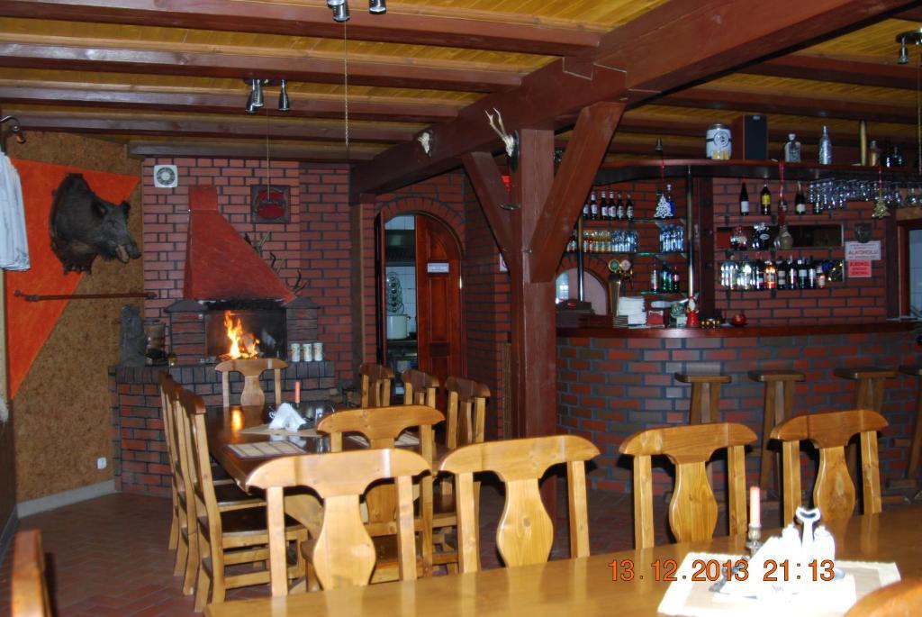 Zajazd I Restauracja "Mysliwskie Zacisze" Nikielkowo المظهر الخارجي الصورة